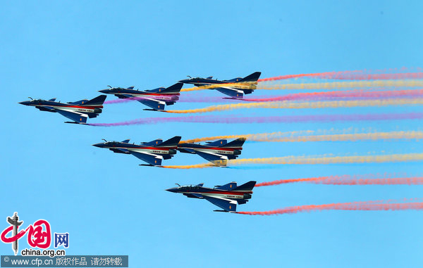 China&apos;s Bayi Aerobatic Team trains for the 8th China International Aviation and Aerospace Exhibition on Nov. 11, 2010. The exhibition is slated to open on Nov. 16 in Zhuhai, south China&apos;s Guangdong Province. [CFP]