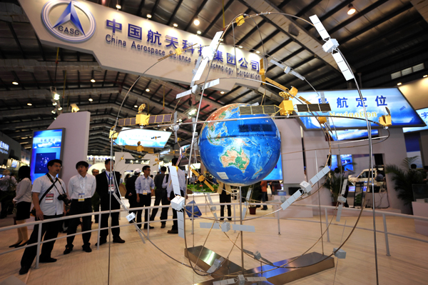 The 8th China International Aviation and Aerospace Exhibition kicks off in Zhuhai City, south China's Guangdong Province, on November 17, 2010.