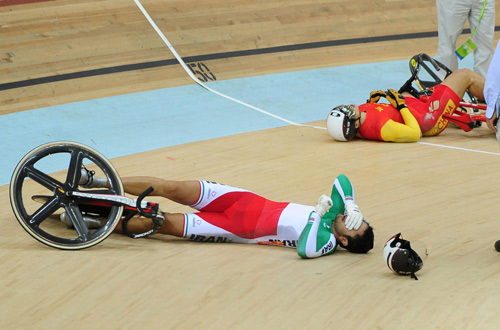 Another cycle crash mars Asiad men's keirin final