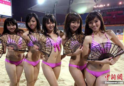 Beach volleyball is a proven crowd-pleasing sport. The seaside setting, a live DJ and bikini-clad cheerleaders are all part of the action.