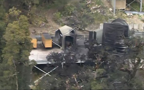 An aerial shot shows the exterior of a remote colliery in this still image taken from video at Grey District, New Zealand, November 19, 2010.[China Daily/Agencies]