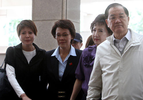 Kuomintang (KMT) honorary chairman Lien Chan and his wife went to the hospital after his son was wounded by gunshot on Friday. Picture taken on November 27, 2010. [Photo/CFP]