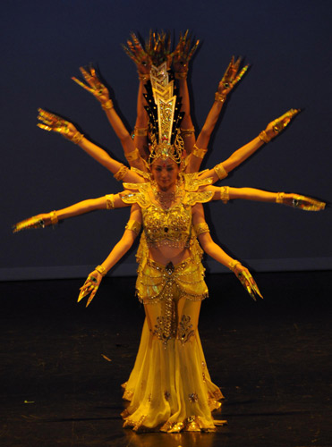 Dancers from the China Disabled People&apos;s Performing Art Troupe perform the Thousand-hand Bodhisattva Dance in Wellington, New Zealand, Nov 28, 2010. [Xinhu] 