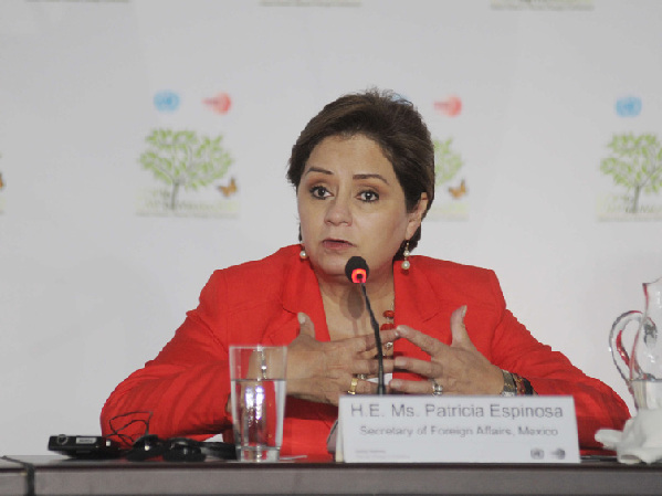 Patricia Espinosa, Mexico's Minister for Foreign Affairs and President of COP 16/CMP 6, speaks at the Cancun climate change talks on Monday. [Dong Ning/China.org.cn]