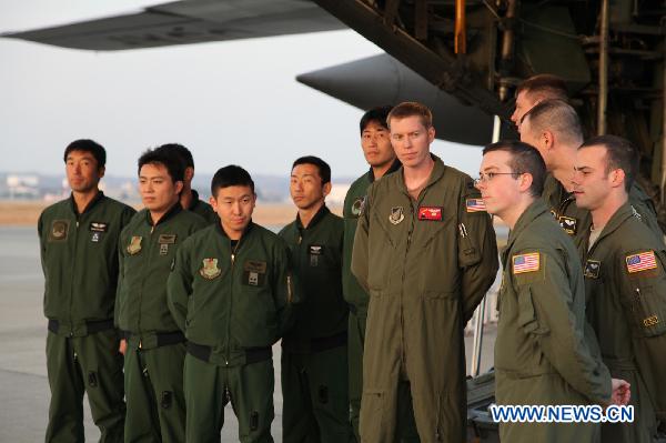 Pilots from the United States and Japan are seen during a joint military drill, Dec. 6, 2010. Japan and the United States launched their a joint military exercise on Dec. 3.[Xinhua]