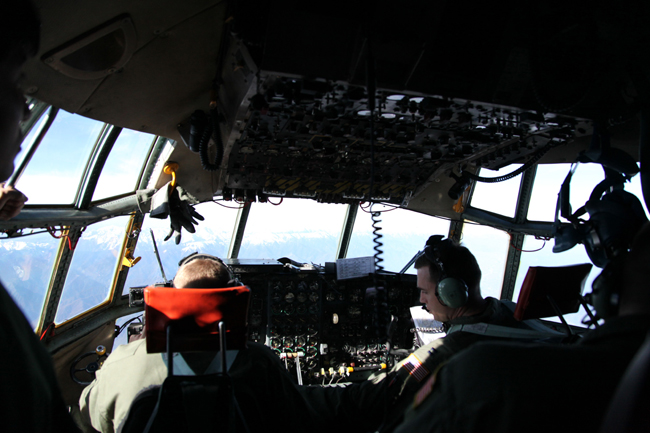 U.S. pilots fly a C-130H Hercules transport aircraft during a joint military drill over the Sea of Japan, Dec. 6, 2010. Japan and the United States launched their a joint military exercise on Dec. 3. [Xinhua]