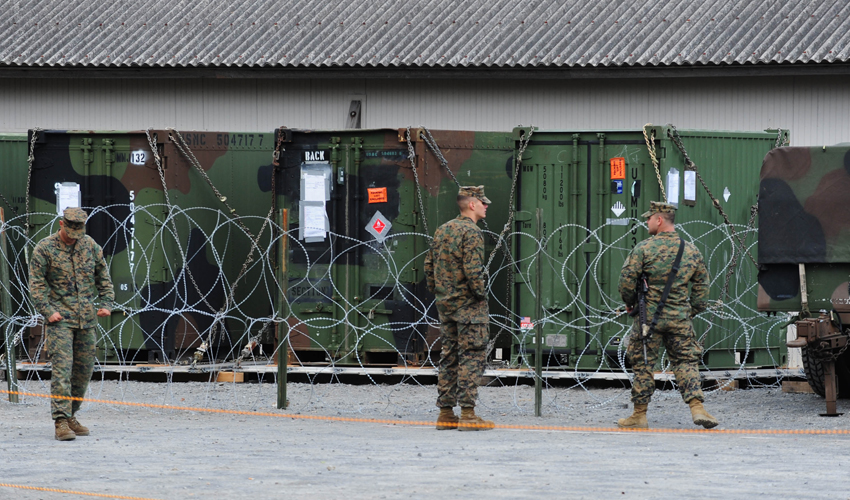 Japan and the United States launched a major ground training in Kirishima Training Area on Dec. 7, 2010, as part of the biggest-ever joint military exercises which kicked off in several places in Japan last Friday. [Xinhua]