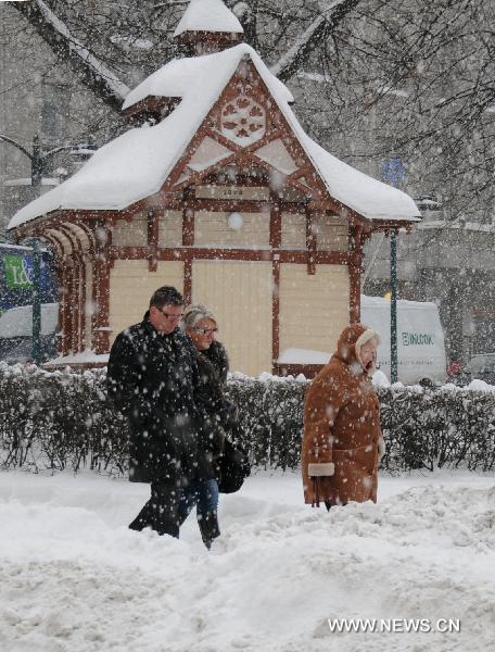 Heavy snowfall sweeps Finland