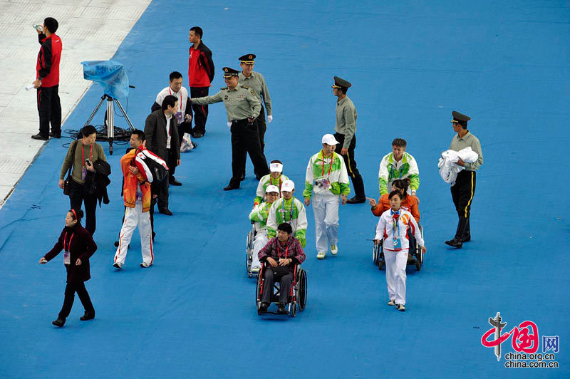 Opening ceremony rehearsal of Gaungzhou 2010 Asian Para Games held in Guangzhou on December 12. [Zhao Na/China.org.cn]