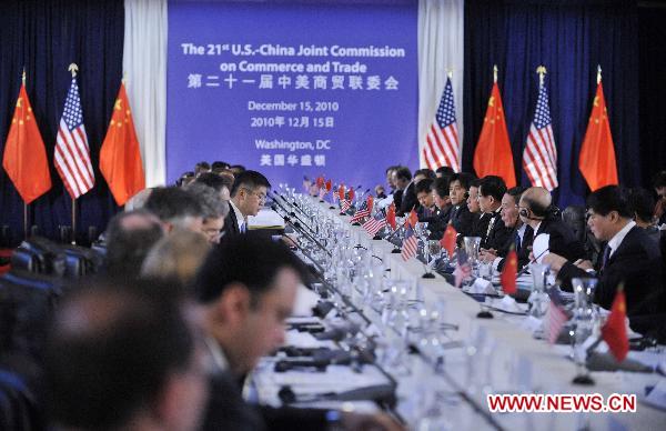 A plenary session of the 21st U.S.-China Joint Commission on Commerce and Trade meeting opens in Washington D.C., U.S., Dec. 15, 2010. [Xinhua]