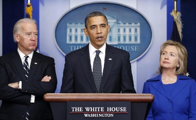 US President Barack Obama delivers a statement on the Afghanistan-Pakistan Annual Review from the White House Briefing Room with Vice President Joe Biden (L) and Secretary of State Hillary Clinton looking on in Washington Dec 16, 2010. The review said &apos;notable operational gains&apos; had been made and Taliban momentum had been &apos;arrested&apos; in much of the country and reversed in some areas, but any gains were fragile and reversible. [China Daily/Agencies]