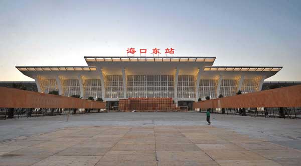 Photo taken on Dec 26 shows the Haikou East Station of the Donghuan Railway, in Haikou. [Photo/Xinhua]