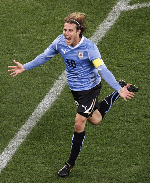 Diego Forlan. (Xinhua/Reuters File Photo)