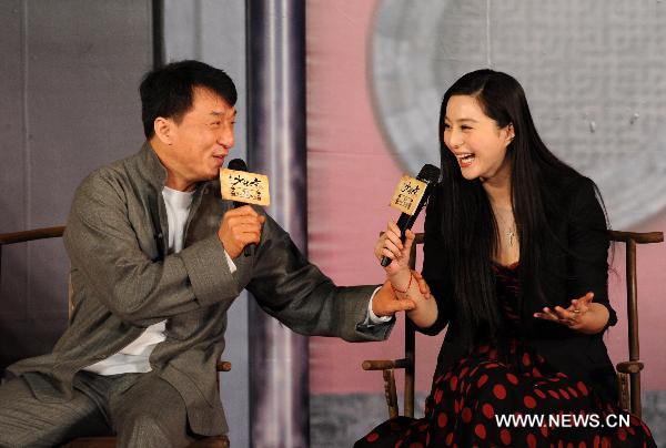 The main actress Fan Bingbing and the main actor Jackie Chan (from right to left) attend a promotion campaign for the movie Shaolin in Beijing, capital of China, Dec. 28, 2010. The movie Shaolin, named after a famous Buddhist monastery in central China's Henan Province, will make its national debut on Jan. 19, 2011. 