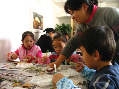 3. Kids Nature Workshop – FON members show youngsters how to make artwork from natural materials and recycled scraps.