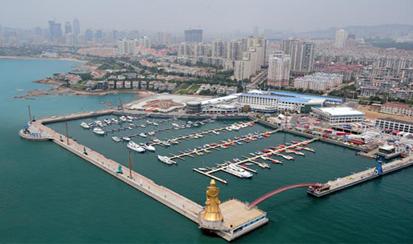 Yinhai International Yacht Club, the largest yacht club in China, was built in 2003. 
