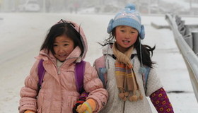 Cold snap sweeps China, traffic at a standstill
