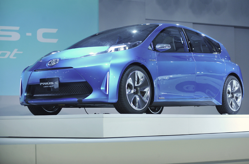 The Toyota Prius-C concept car is revealed during the press days for the North American International Auto show in Detroit, Michigan, Jan 10, 2011. [Photo/Xinhua]