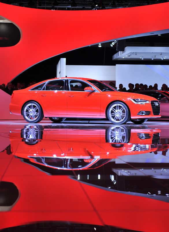 The all-new A6 TFSI Quattro is unveiled at the North American International Auto Show (NAIAS) in Detroit, the United States, Jan 10, 2011. [Photo/Xinhua]