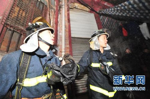 The fire in a residential area in Wuhan, capital of central China's Hubei Province, was put out Tuesday morning and no casualties were reported, local authorities said.