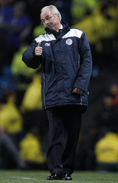 Leicester City's manager Sven Goran-Erikkson reacts during their FA Cup soccer match against Manchester City at the City of Manchester Stadium in Manchester, northern England, January 18, 2011. (Xinhua/Reuters Photo)