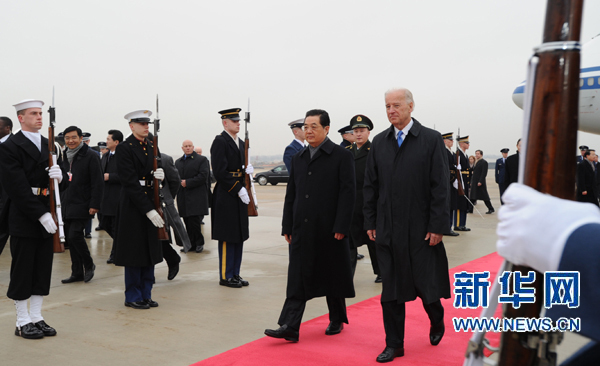 Chinese President Hu Jintao arrived in the U.S. capital of Washington Tuesday for a four-day state visit aimed at enhancing the positive, cooperative and comprehensive relationship between China and the United States.