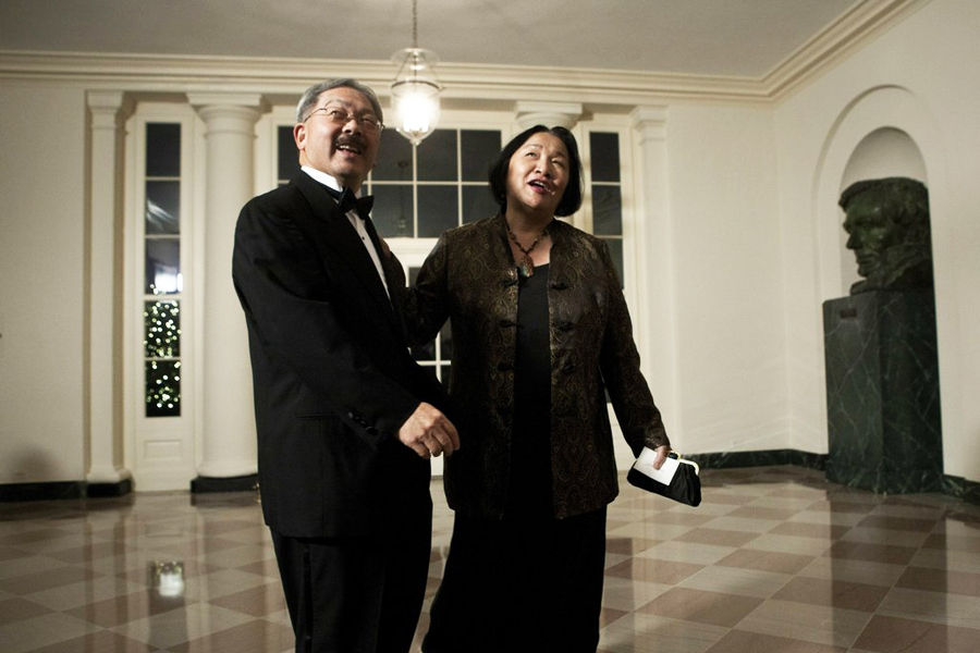 Edwin M. Lee (L), Mayor of San Francisco, California, and Jean Quan, Mayor of Oakland, California, arrive at the White House for a state dinner 19, 2011 in Washington, DC. [Photo/163.com]