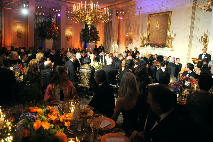 Celebrities attend a state dinner at the White House, 19, 2011 in Washington, DC. US President Barack Obama Wednesday night hosted a state dinner at the White House in honor of President Hu Jintao, who is currently on a four-day state visit to the United States. [Photo/163.com]