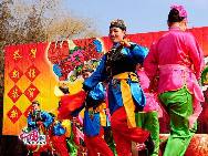 The 26th Ditan Temple Fair is open from February 2 to 9 at the Ditan (Temple of Earth) Park.This fair is one of Beijing's most popular and long standing. There will also be a range of folk performances, children's puppet shows and fashion shows, art exhibitions, ice lanterns and snow sculptures, and traditional Beijing snacks. [Photo by Jia Yunlong]