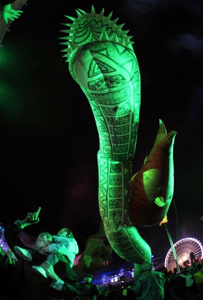 A balloon in the shape of a monster is paraded through the crowd during the Nice Carnival in Nice A balloon in the shape of a monster is paraded through the crowd during the Nice Carnival in Nice, southeastern France February 19, 2011. The carnival, which starts on February 18 and continues to March 8, celebrates 'King of the Mediterranean' this year. (Xinhua/Reuters)