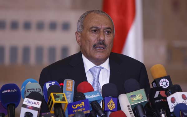 Yemeni President Ali Abdullah Saleh speaks during a news conference at the presidential palace in Sanaa, capital of Yemen, Feb. 21, 2011. Saleh announced during the news conference that he would not step down until rivals defeated him through ballots. [Yin Ke/Xinhua]