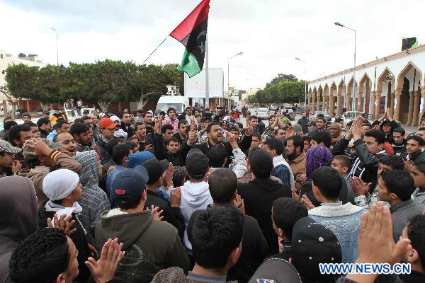 People attend a protest in the eastern Libyan town of Derna on Feb. 23, 2011. [Nasser Nouri/Xinhua]