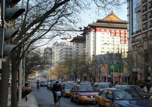 Situated at the Dongcheng District, Jinyu Hutong connects Dongdanbei Avenue to the east with Wangfujing Avenue in the west. [Beijing.cn]