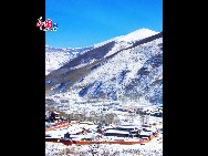 Situated in north China's Xinzhou City of Shanxi Province, Mt.Wutai is crowned as one of four famous Buddhist mountains in China. Presently, there are 95 Buddhist monasteries located nearby Taihuai Town. Mt. Wutai is one of the few religious holy lands for Buddhism in the country, and thus it enjoys a high reputation among priests all over the world. [Mt.Wutai News Center/山西五台山风景名胜区新闻中心]