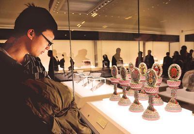 China's National Museum, to the east of Tian'anmen Square in central  Beijing, has reopened to the public after nearly four years of  renovations.