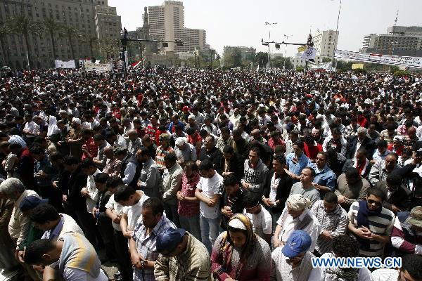 Protesters gather in Tahrir Square, the focal point of the Jan. 25 revolution, in Cairo, Egypt, April 1, 2011. [Wissam Nassar/Xinhua]