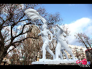 Harbin is the capital and largest city of Heilongjiang Province in Northeast China, lying on the southern bank of the Songhua River. Photo show the beautiful early spring scenery of Haibin. [China.org.cn]