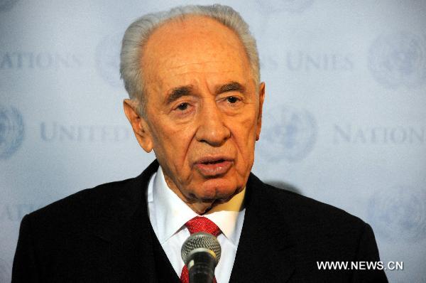 Israeli President Shimon Peres speaks at a press conference at the UN headquarters in New York, the United States, April 8, 2011. Peres on Friday remained critical of Justice Richard Goldstone's refusal to fully squash a United Nations report accusing Israel of intentionally targeting civilians. (Xinhua/Bai Jie) 