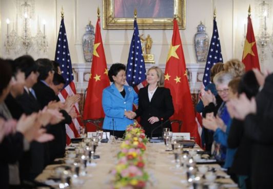Chinese State Councilor Liu Yandong (central L) and U.S. Secretary of State Hillary Clinton (central R) attend the second round of high-level consultation meeting on people-to-people and cultural exchanges between the two countries in Washington D.C., capital of the United States, April 12, 2011. [Zhang Jun/Xinhua]
