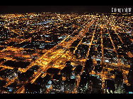 Chicago is the largest city in the U.S. state of Illinois. With nearly 2.7 million residents, it is the most populous city in the Midwestern United States and the third most populous city in the USA, after New York City and Los Angeles. The city is a center for business and finance and is listed as one of the world's top ten Global Financial Centers. [宇落Johnson /bbs.fengniao.com]