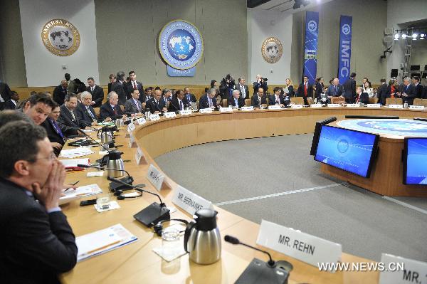 International Monetary Fund (IMF) Governors attend the International Monetary and Financial Committee (IMFC) Meeting during the 2011 International Monetary Fund (IMF) and World Bank spring meetings in Washington D.C., capital of the United States, April 16, 2011. [Xinhua]