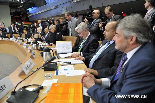 International Monetary Fund (IMF) Governors attend the International Monetary and Financial Committee (IMFC) Meeting during the 2011 International Monetary Fund (IMF) and World Bank spring meetings in Washington D.C., capital of the United States, April 16, 2011. [Xinhua]