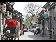 Nanluoguxiang in spring. [China.org.cn by Li Xiaohua]