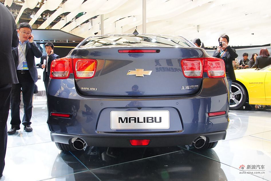 The Chevrolet Malibu is unveiled at the 2011 Shanghai Auto Show. Started from April 20, 2011, more than 1,000 car models from about 20 countries are on display at the show and 75 of them are making their world premiere. [Sina.com] 