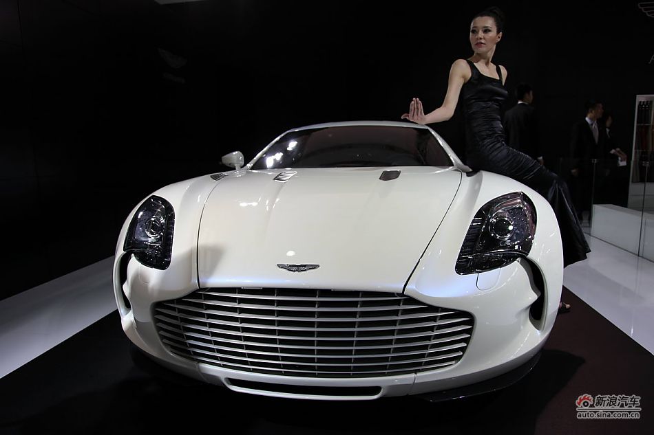 The Aston Martin ONE-77 is unveiled at the 2011 Shanghai Auto Show. Started from April 20, 2011, more than 1,000 car models from about 20 countries are on display at the show and 75 of them are making their world premiere. [Sina.com]