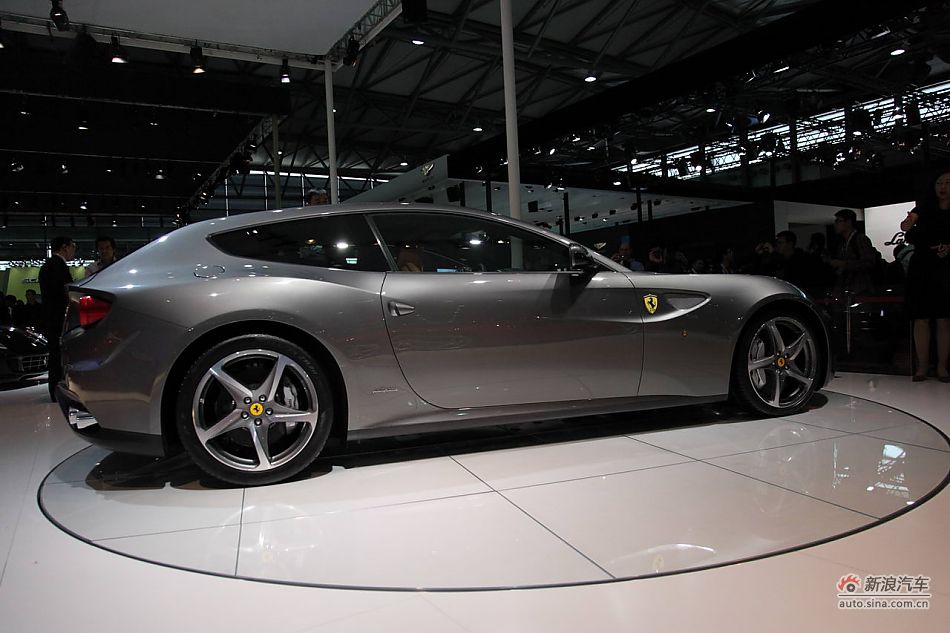 The Ferrari FF is unveiled at the 2011 Shanghai Auto Show. Started from April 20, 2011, more than 1,000 car models from about 20 countries are on display at the show and 75 of them are making their world premiere. [Sina.com]