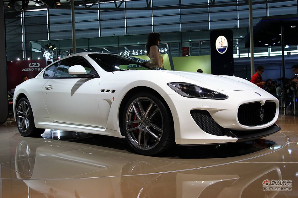 The GranTurismo GTMC Stradale is unveiled at the 2011 Shanghai Auto Show. Started from April 20, 2011, more than 1,000 car models from about 20 countries are on display at the show and 75 of them are making their world premiere. [Sina.com]