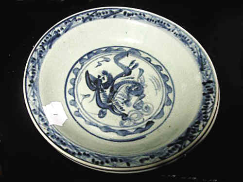 Porcelain plate salvaged from Nan'ao No. 1 shipwreck