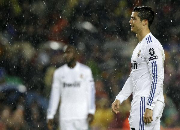 Real Madrid's Cristiano Ronaldo reacts during the Champions League semi-final second leg soccer match against Barcelona at Nou Camp stadium in Barcelona, May 3, 2011. (Xinhua/Reuters Photo)