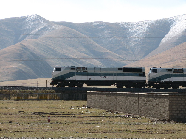 Operational railway mileage in China will reach about 120,000 kilometers by 2015.